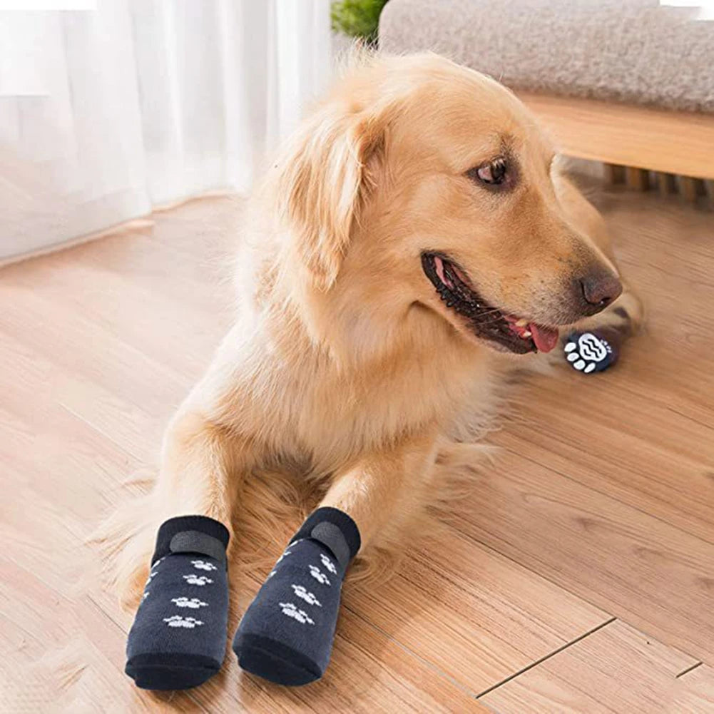 Antislip hondensokken 4 stuks Pootbeschermer Tractiecontrole Verstelbare binnenkleding Gebreide huisdierensokken met rubberen versterking