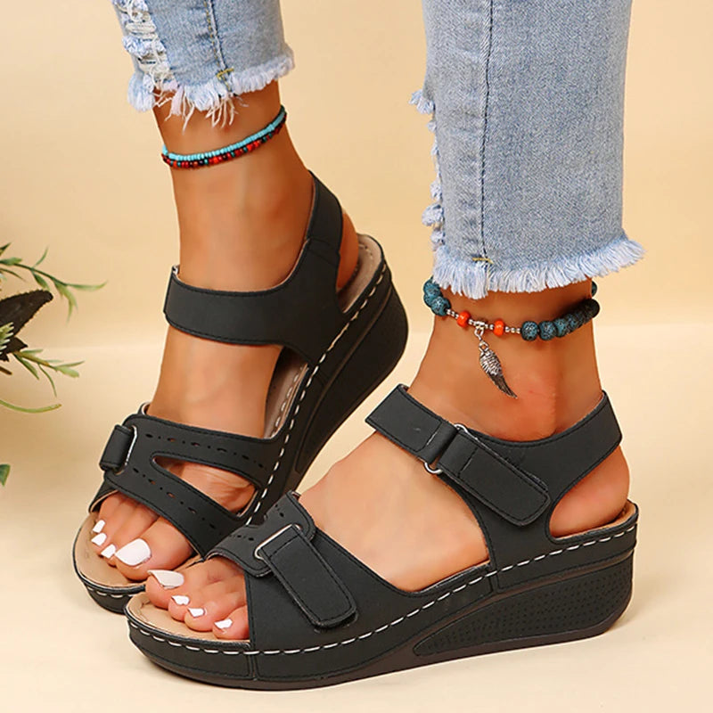 New Fashion Non Slip Beach Shoes Woman Lightweight Casual Platform Sandalias Mujer Plus Size