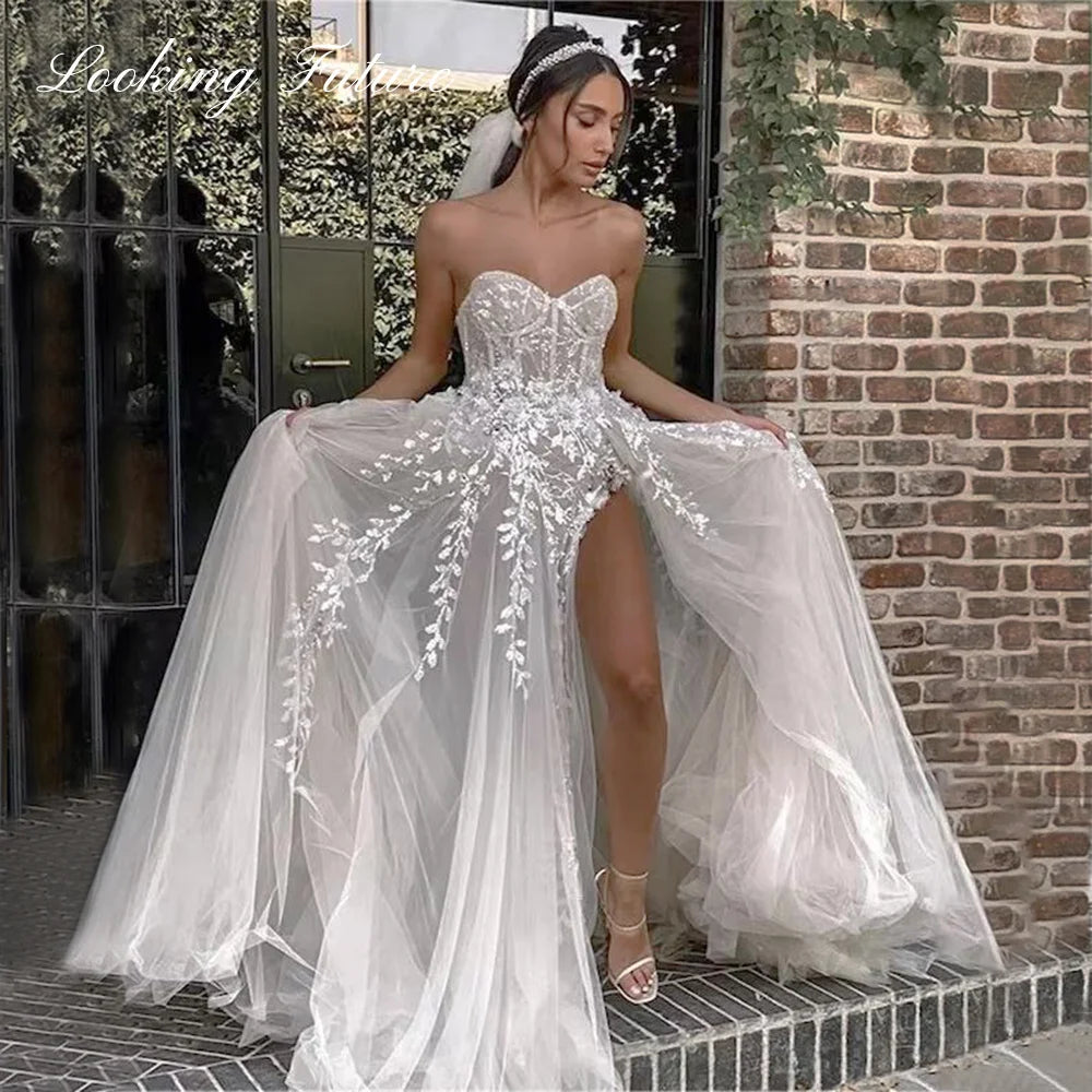 Sexy Beach Wedding Dresses For Bride Elegant Lace Boho Wedding Gowns Strapless Sleeveless High Split Princess Backless 2024