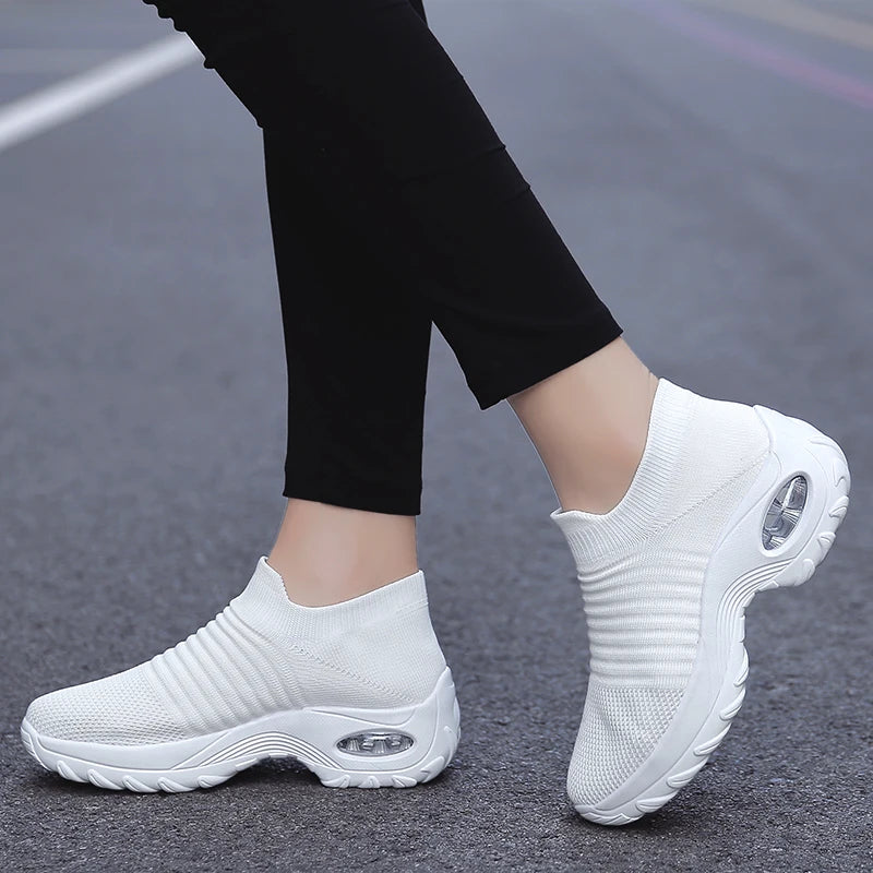 Women's Casual Sports Socks Sneakers Fashionable Thick Sole Air Cushion