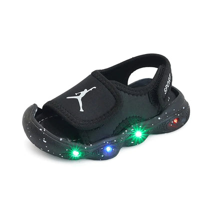 2024 Fashion New Brands LED Lighted Baby Casual Shoes Glowing Cute Infant Tennis Glowing Leisure Toddlers Girls Boys Sandals